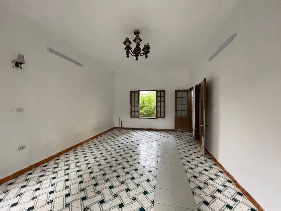 Cho thuê nhà nguyên căn ở ngõ 4 Lương Yên, 45m2, 4 tầng thông rộng. 9 triệu - Ảnh chính